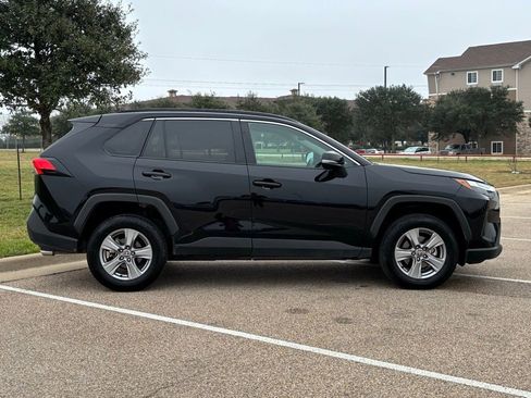 Used 2024 Toyota RAV4 XLE image 5