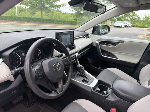 Used 2020 Toyota RAV4 XLE w/ Convenience Package AWD/4WD image 26