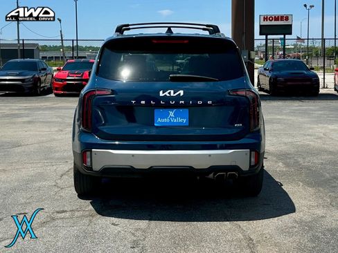 Used 2023 Kia Telluride EX AWD/4WD image 6
