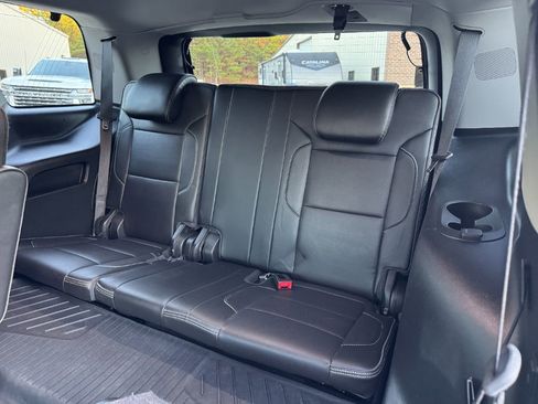 Used 2020 GMC Yukon Denali w/ Denali Premium Package image 15