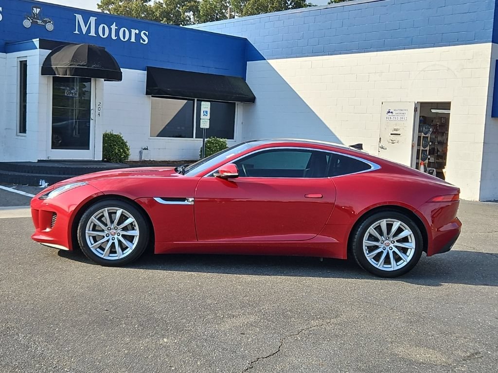 Used 2017 Jaguar F-TYPE Coupe RWD image 4