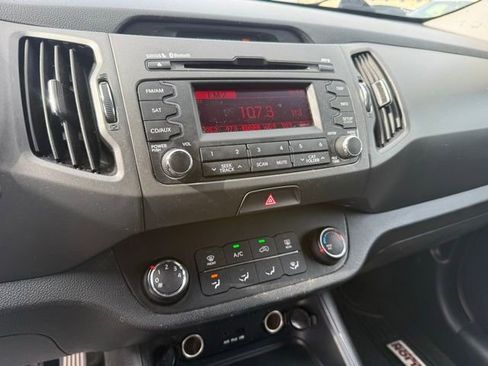 Used 2013 Kia Sportage LX FWD image 14