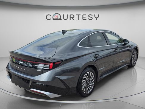 Used 2025 Hyundai Sonata SEL image 5