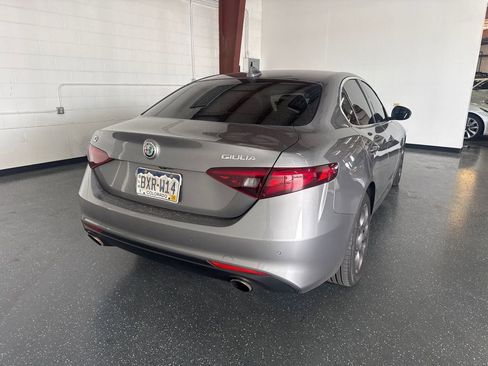 Used 2017 Alfa Romeo Giulia AWD w/ Cold Weather Package image 4