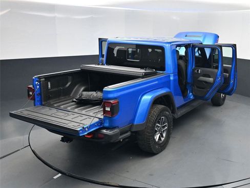 Used 2024 Jeep Gladiator Mojave image 30