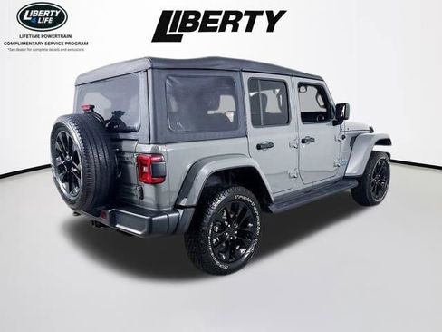 Used 2021 Jeep Wrangler Unlimited Sahara w/ Cold Weather Group AWD/4WD image 7
