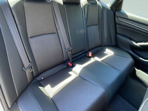 Used 2022 Honda Accord Sport image 31