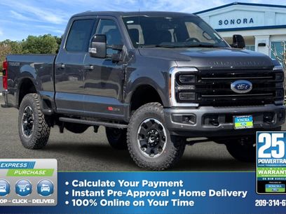 New 2026 Ford F350 Platinum w/ Tremor Off-Road Package