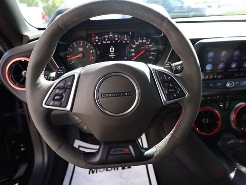 Used 2021 Chevrolet Camaro ZL1 RWD image 13