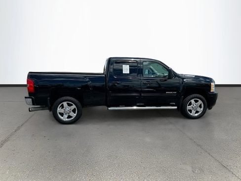 Used 2014 Chevrolet Silverado 2500 LTZ w/ LTZ Plus Package AWD/4WD image 26