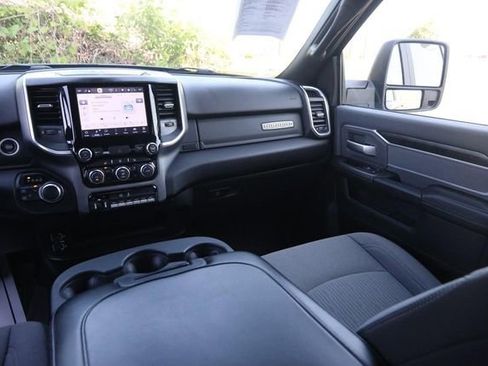 Used 2023 RAM 2500 Big Horn w/ Level 1 Equipment Group image 25