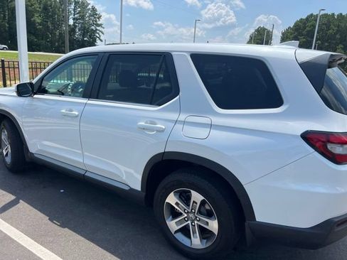Used 2023 Honda Pilot EX-L image 7