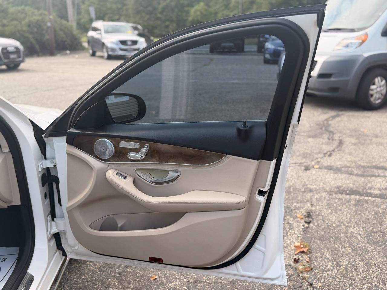 Used 2015 Mercedes-Benz C 300 4MATIC Sedan image 25
