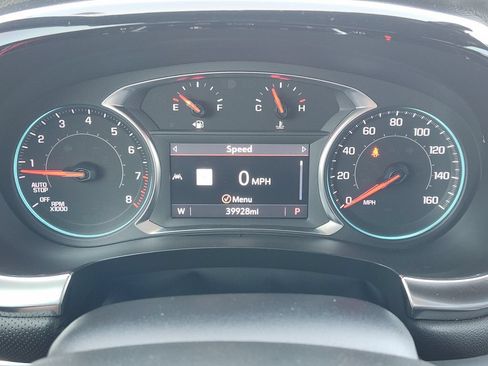 Used 2023 Chevrolet Traverse RS w/ LPO, Floor Liner Package FWD image 11