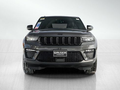 New 2025 Jeep Grand Cherokee Limited w/ Trailer Tow Package image 2