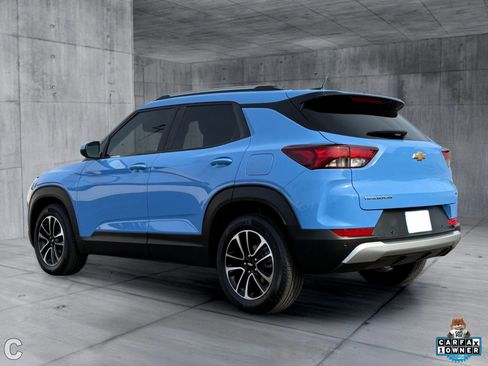 Certified 2024 Chevrolet TrailBlazer LT w/ Convenience Package FWD image 4