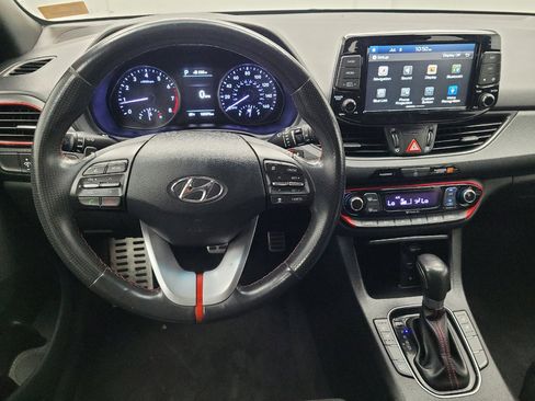 Used 2018 Hyundai Elantra GT Sport w/ Sport Tech Package 04 FWD image 22