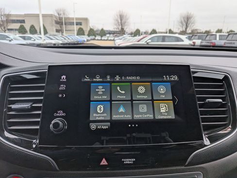 Used 2024 Honda Passport TrailSport image 17