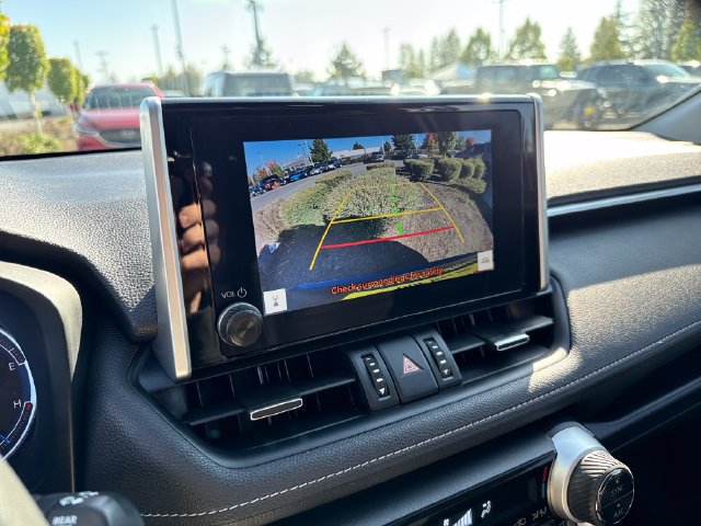 Used 2023 Toyota RAV4 XLE Premium AWD/4WD image 22