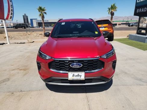 Used 2025 Ford Escape ST-Line AWD/4WD image 9