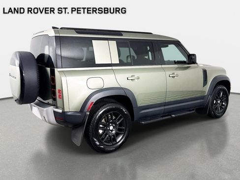 Used 2025 Land Rover Defender 110 S AWD/4WD image 5