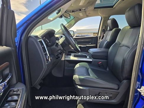 Used 2017 RAM 1500 Laramie w/ Convenience Group AWD/4WD image 9