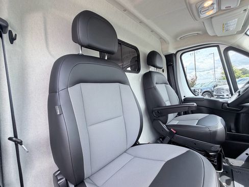 New 2026 RAM ProMaster 3500 w/ Quick Order Package 22G SLT FWD image 28