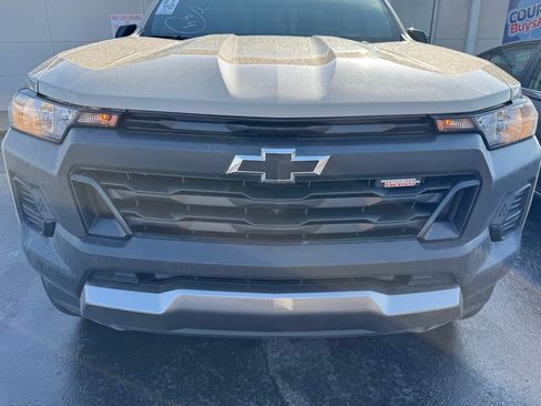 Used 2024 Chevrolet Colorado Trail Boss w/ Technology Package image 7