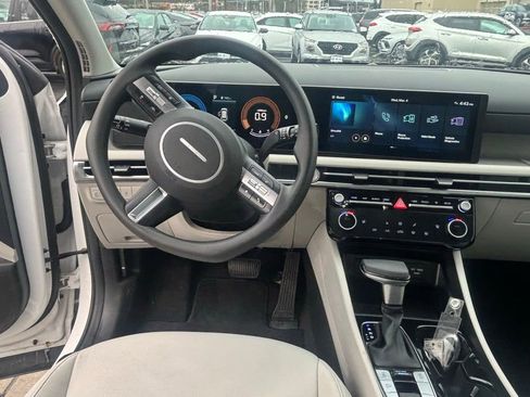 Certified 2025 Hyundai Tucson SEL image 7