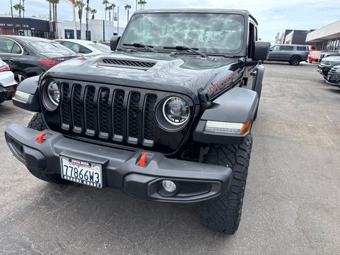 Used 2023 Jeep Gladiator Mojave w/ LED Lighting Group AWD/4WD image 3