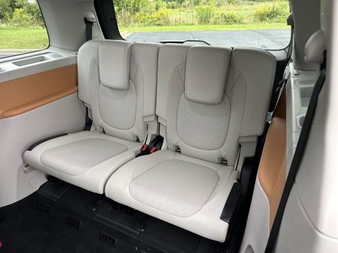 New 2025 Volkswagen ID. Buzz 1st Edition image 24