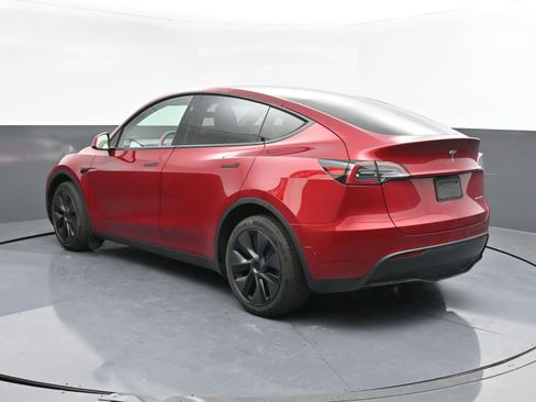 Used 2025 Tesla Model Y Long Range image 6
