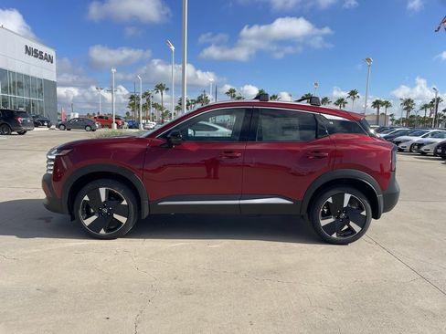 New 2026 Nissan Kicks SR image 2