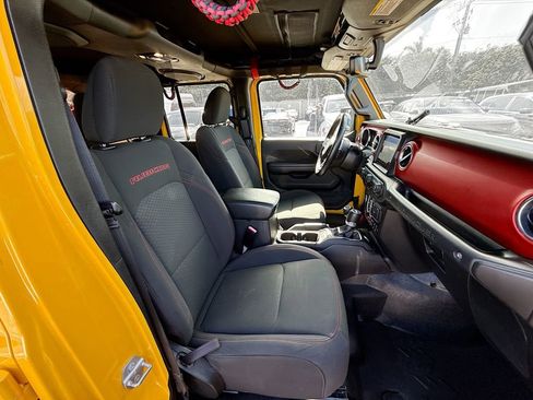 Used 2021 Jeep Wrangler Unlimited Rubicon AWD/4WD image 32