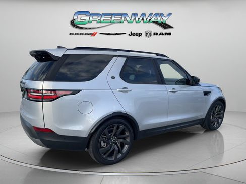 Used 2018 Land Rover Discovery HSE AWD/4WD image 4