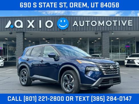 Used 2025 Nissan Rogue SV AWD/4WD image 1