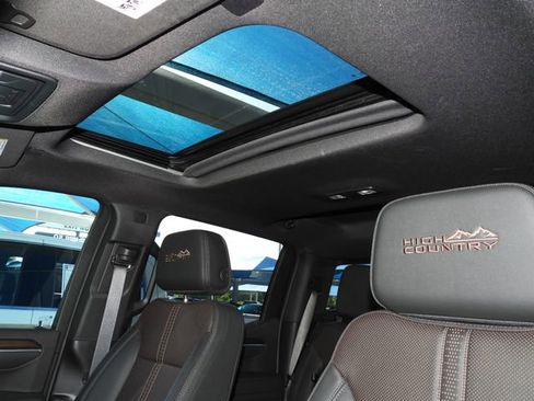 Used 2026 Chevrolet Silverado 1500 High Country AWD/4WD image 6