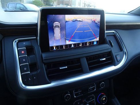 Used 2021 Chevrolet Tahoe High Country w/ Premium Package image 20