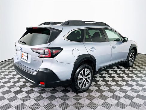 Certified 2024 Subaru Outback Premium image 10