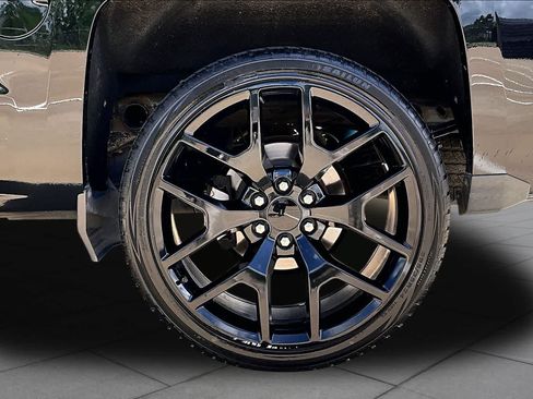 Used 2017 Chevrolet Silverado 1500 LT w/ All Star Edition RWD image 11