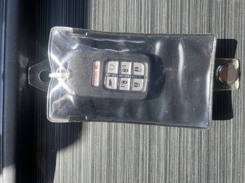 Used 2024 Honda Odyssey Sport image 35