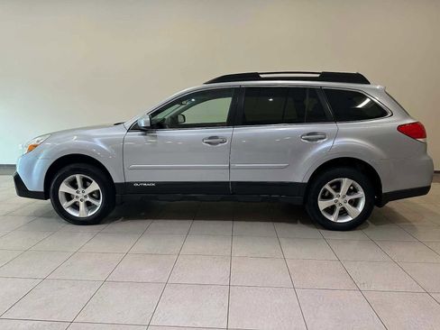 Used 2014 Subaru Outback 2.5i Limited AWD/4WD image 3