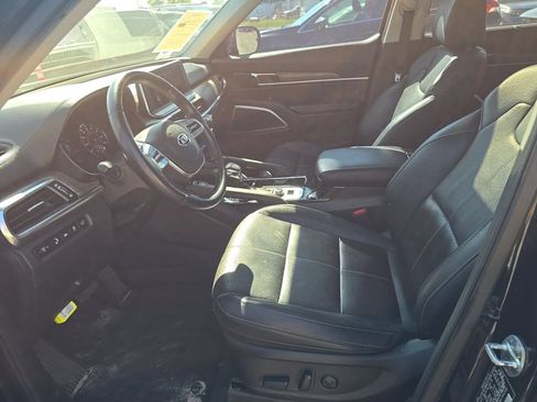 Used 2021 Kia Telluride EX w/ EX Premium Package AWD/4WD image 5