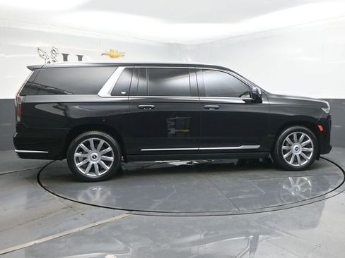 Used 2024 Cadillac Escalade ESV Premium Luxury Platinum AWD/4WD image 39