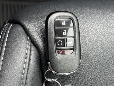 Used 2023 Honda Pilot Touring image 48