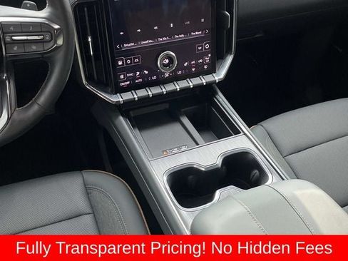 Used 2025 GMC Acadia AT4 AWD/4WD image 14