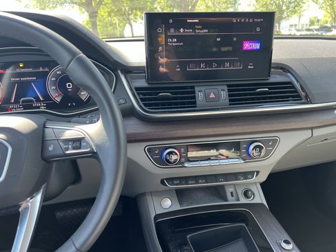 Used 2022 Audi Q5 2.0T Premium Plus image 32