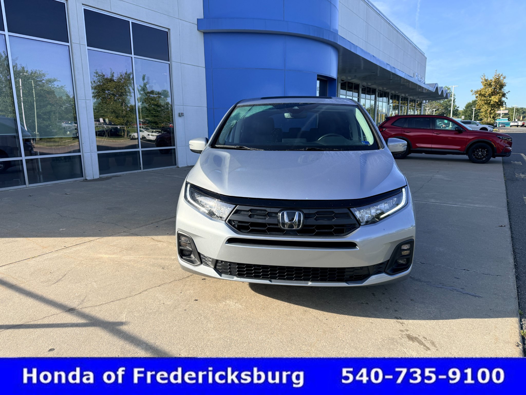 Certified 2025 Honda Odyssey EX-L image 9