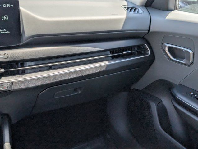 Used 2025 Kia K4 FWD image 14
