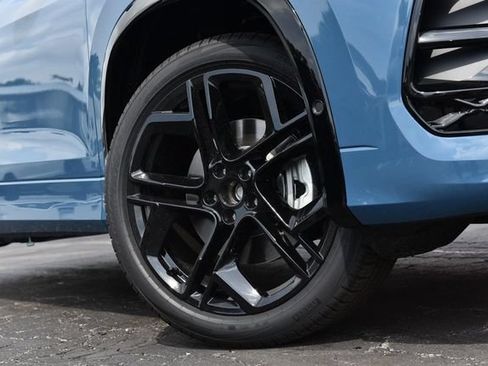 New 2026 Volkswagen Tiguan SE R-Line AWD/4WD image 3